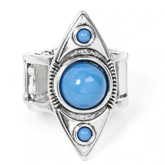 Paparazzi Jewelry - Pivoting Point Blue Ring - Picture 3 of 3